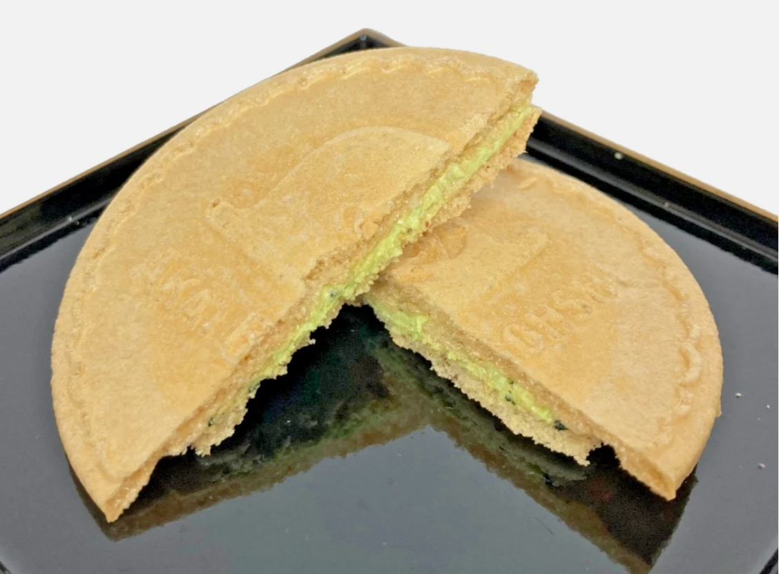 Akai Bohshi Cooque Matcha Chocolate 8 Pieces × 2 bags