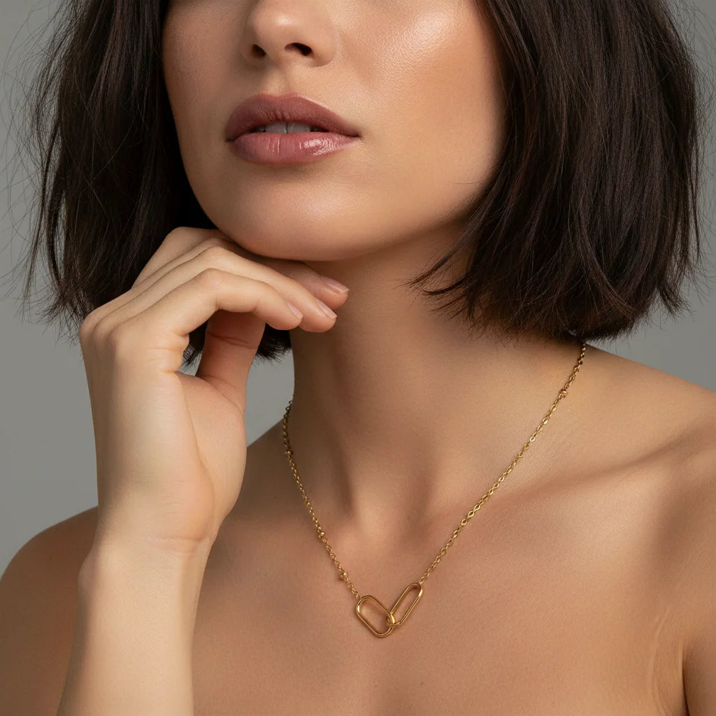Gold Plated Stainless Steel Interlocking Paperclip Pendant Necklace for Women Satellite Chain Choker Jewelry