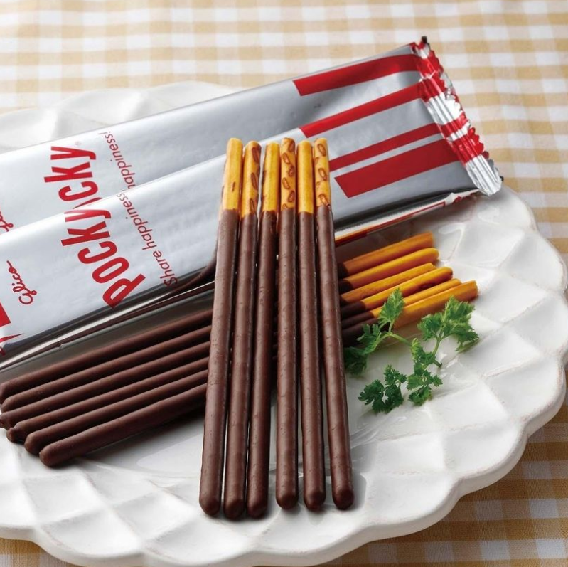 Glico Pocky Chocolate Covered Biscuit Sticks 8p x 3 bags
